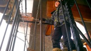 Звон колоколов слушать. На колокольне Успенского Собора в Смоленске.