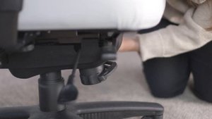 Adjust ANY Forward Tilt/Sloping Office Chair (the Right Way)