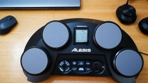 Alesis Compactkit 4 electronic drums - unboxing video !
