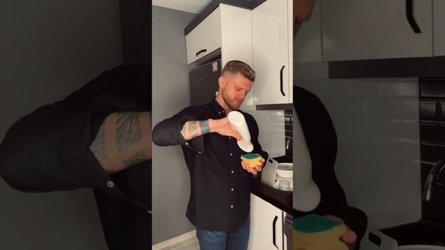 КАК ПРАВИЛЬНО МЫТЬ ПОСУДУ. БЛОГ ХОЛОСТЯКА смотреть онлайн