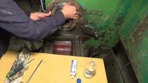 Устраняю течь масла из под шпинделя 16К25 - 16К20 ( 1к62 такой же )