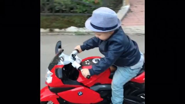 ВЛОГ/ Маленький блогер Andy/ Начало Истории/ Ребёнку подарили мотоцикл BMW/Bike for baby