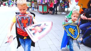 Влад и Никита в парке развлечений для детей