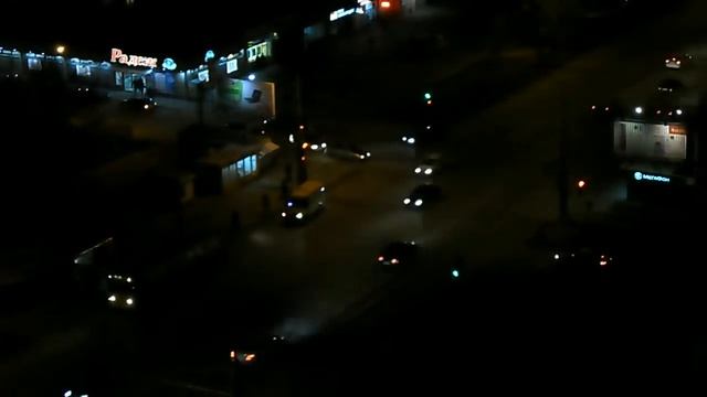 Волгоград, Спартановка, остановка Парк памяти вечером