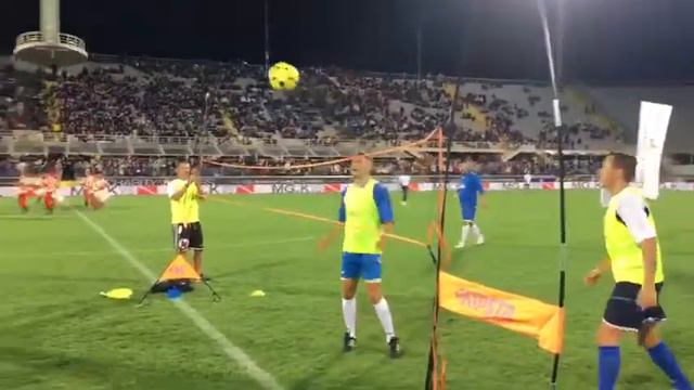 Campioni del calcio Play Footvolley смотреть онлайн