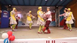Вырезка День города 2018  выступления в  Парке Культуры Радость Татарский танец