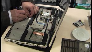 Alienware M17x. Разбор и смена процессора.