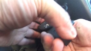 Установка USB зарядки в прикуриватель Opel Corsa C