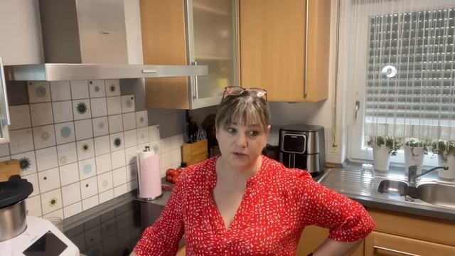 Дочка не слушает?сколько можно,меняю запасы,Масленица,блины с творогом запечённые в аэтрогриль?