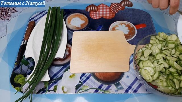 Салат из редиски. Полезный рецепт! Салат с редиской и огурцом. смотреть онлайн