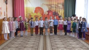 Песня "Осень желтым листопадом", исполняют дети группы "Ладушки"