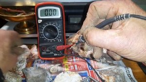 Золото в кварце. Как  выбирать камни для пробы ( обработки) на золото.