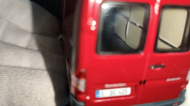 Mercedes-Benz Sprinter Van, Minichamps,1/43. смотреть онлайн