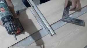 Как распилить ламинат без сколов