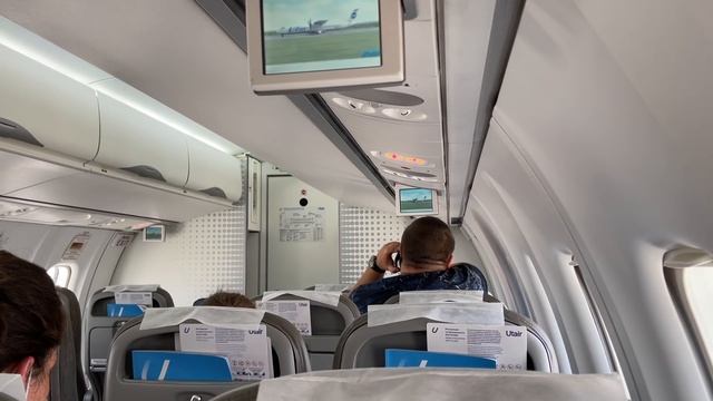 Полет из Сочи в Анапу на самолете ATR72 авиакомпании UTAir. смена курортов всего за 50 минут AER-AA смотреть онлайн