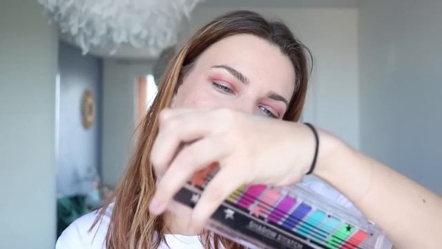 Le défi de la palette fluo смотреть онлайн