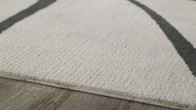 Therese Abstract Swirl Area Rug in Ivory and Charcoal смотреть онлайн