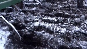 Внесение Азота по снегу. Безводный аммиак, внесение осенью - ноябрь 2017.