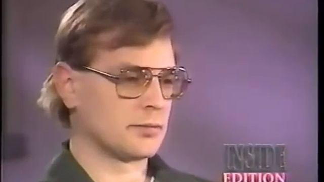 Jeffery Dahmer 2 of 2 Inside Edition interview. смотреть онлайн
