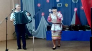 Мордовская народная песня,, Луганяса келунясь,, исполняют супруги Уткины.