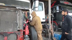 Узбекистан. Подружил Volvo D12C с 12-ступенчатой коробкой ZF-AS Tronic на Volvo VNL
