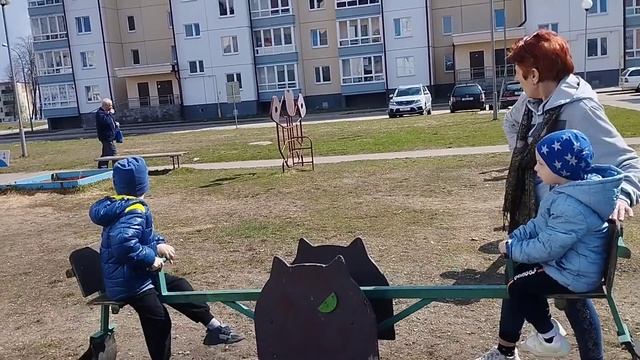 ??VLOG страшный сон// прогулка с детьми// лужи ,ну как не попрыгать... смотреть онлайн