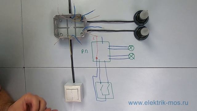 Как подключить двойной выключатель на 2 Двухклавишный выключатель. Как подключить. Схема подключения. - смотреть видео о