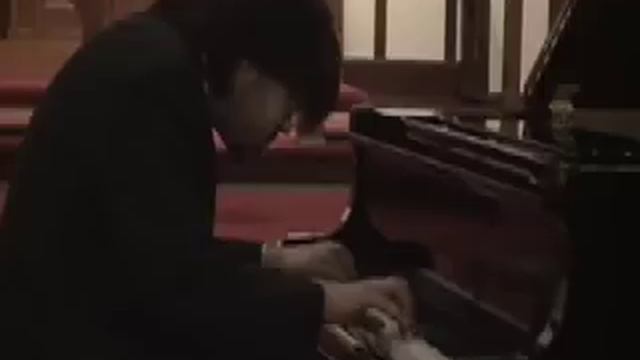 Patrick Connolly performs Bach's French Overture--Echo смотреть онлайн