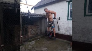 Отжимания на брусьях с допвесом 40 кг
