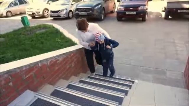 ДЦП лечится!  Мальчик из Тольяти, у которого был ДЦП стал ходить после  лечения на массажной кроват