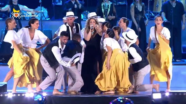 La Notte della Taranta 2023 - L'ACQUA DE LA FUNTANA - Consuelo Alfieri смотреть онлайн