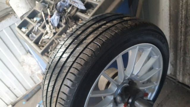 Киа с пробегом 581000 км. Замена втулок и стоек стабилизатора, газовые упоры капота, летняя резина смотреть онлайн