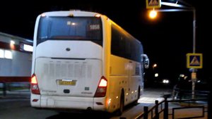 "За место Van Hool" Автобус Yutong ZK6122N9 следует в гараж с маршрута №1058.