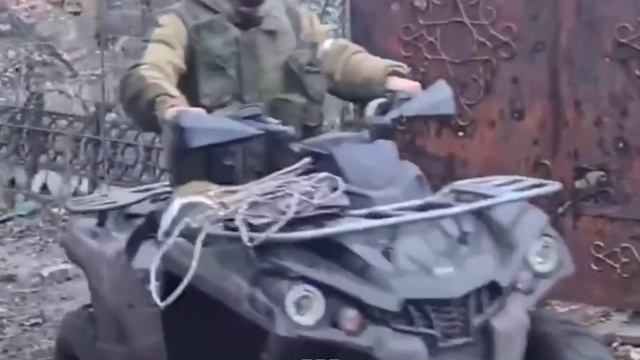Рядовой разведчик всрф с позывным «Штрих» под тяжелыми обстрелами вывез раненного товарища