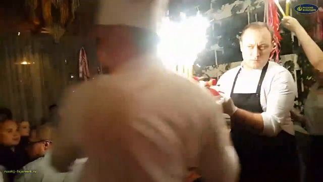 Р4810 Фонтаны для торта смотреть онлайн