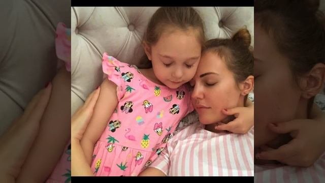 Мерям Узерли фарзандлари. MERYEM UZERLI Oilasi.