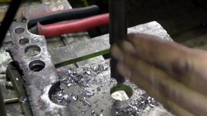 Мощный станок из дешёвой китайской сверлилки.