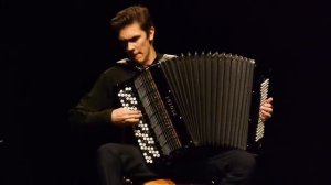 Петри Макконен "Как лебеди" исполняет Артур Адршин