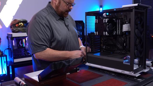 Who says you need RGB? The Fractal North Black and White Build! (Ryzen 9 7950x3D / RTX 4090 FE) смотреть онлайн