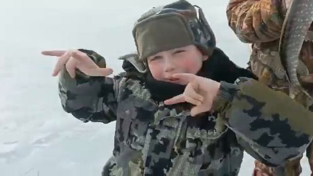 кадры с рыбалки лат озеро весна смотреть онлайн