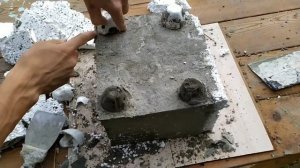 ЗАЛИЛ ЦЕМЕНТ В ПЕНОПЛАСТ // Вазон своими руками из цемента