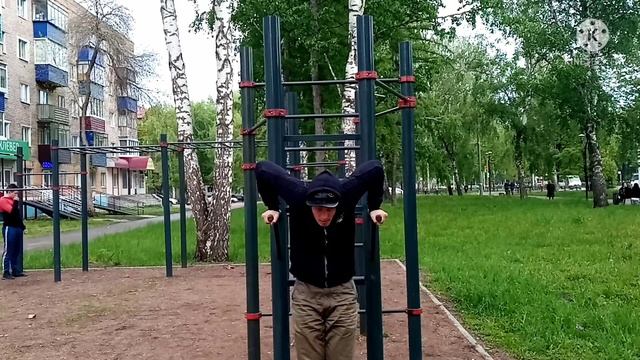 комплекс отжиманий на брусье смотреть онлайн