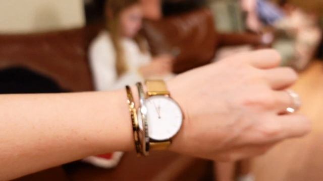 ЗИМНИЕ КАНИКУЛЫ В ГРЕЦИИ ? ЙОЛАНДА КУПАЕТСЯ ЗИМОЙ И ВАЛЯЕТСЯ В СНЕГУ ? MISS BEAUTY G