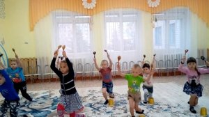 Веселый оркестр ложкарей в детском саду