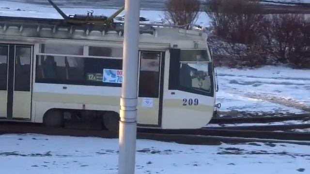 Новокузнецкие трамваи: 71-608К (№ 262, № 269) и 71-619КТ (№ 209) смотреть онлайн