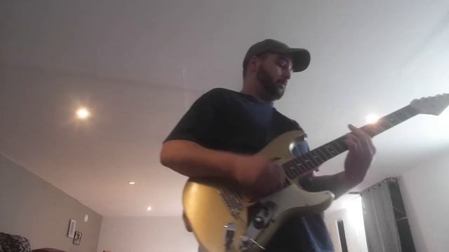 Fender Stratocaster Custom смотреть онлайн