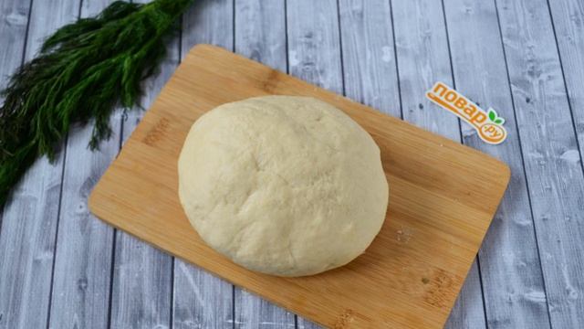 Пирожки с фетой, помидорами и зеленью