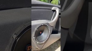 Замена штатных динамиков в Renault Logan на DL Audio RAEN 200
