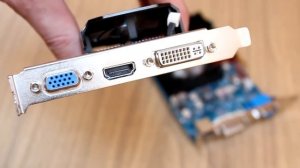 Как и чем подключить телевизор к компьютеру