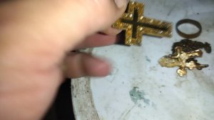 нашёл украшения конкурента. поиск золота на пляже